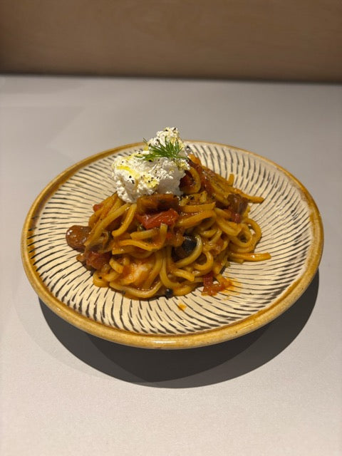 〈食堂アローカメラ〉