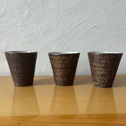 〈羅以音窯〉アフリカ彫刻・フリーカップC