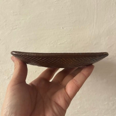 〈羅以音窯〉アフリカ彫刻・四角取り皿B