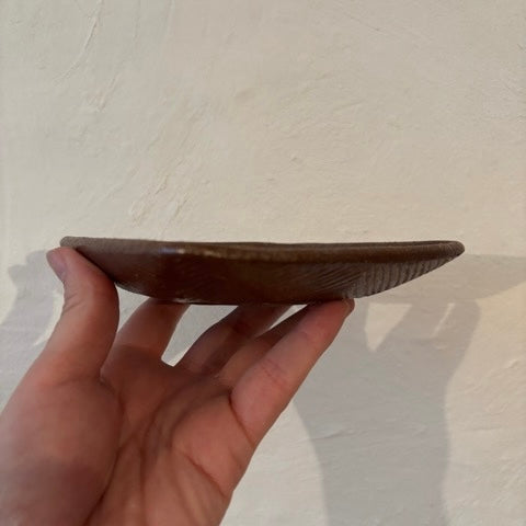 〈羅以音窯〉アフリカ彫刻・四角取り皿A