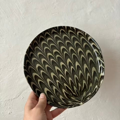 <河井達之>23㎝ 丸皿 練り上げのうつわ