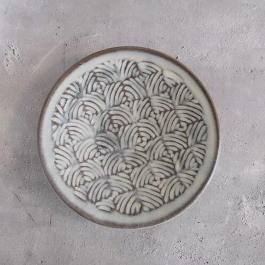 We will introduce you to folk crafts – うつわの桃源
